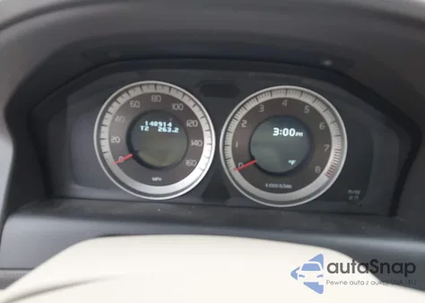 2013 Volvo Xc60 3.2 Premier from USA, damaged, VIN YV4940DZ4D2367933